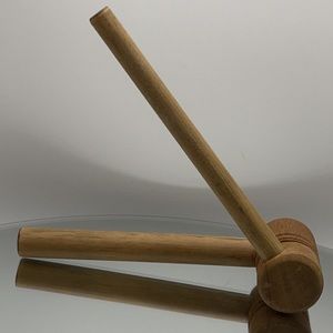 Self Administering or serve someone adjustable Kuripe